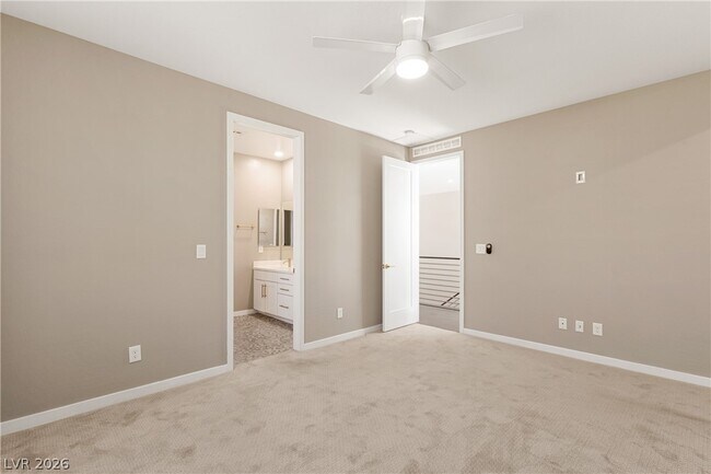 Building Photo - 10277 Green Ember Dr