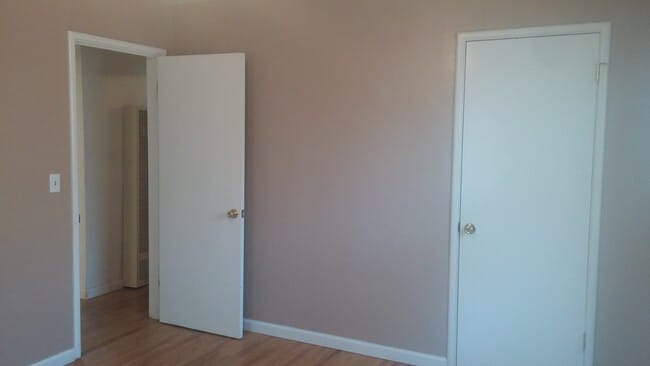 Building Photo - Recently remodeled unit in the Mayfair District offering nice amenities, 1 car garage, backyard a...