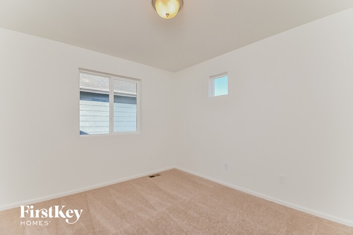 Building Photo - 10633 Luneth Dr