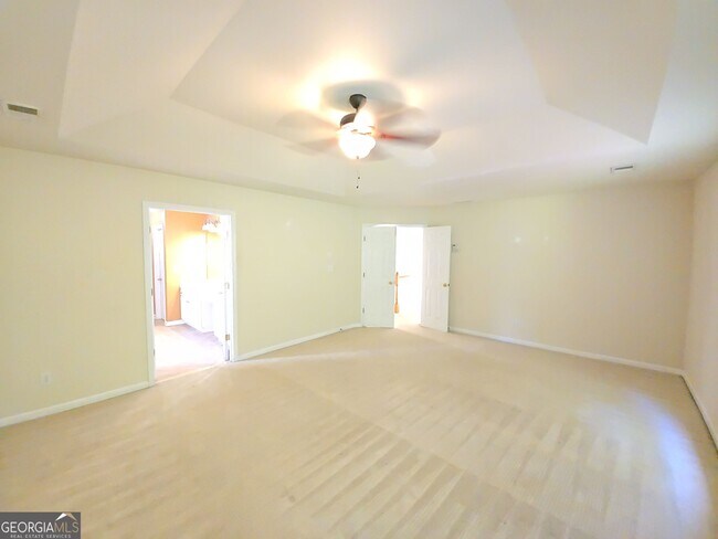 Building Photo - 273 Winthrop Ln