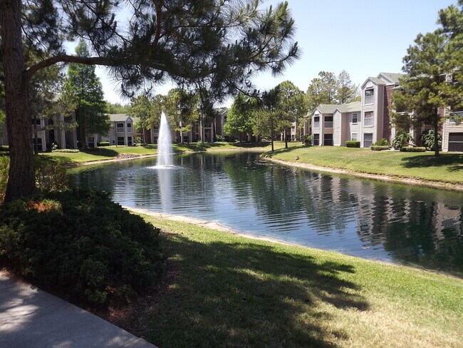 Building Photo - 2/2 Condo in Park Central, Millenia Area, Orlando