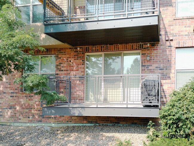 Building Photo - 9059 E Panorama Cir