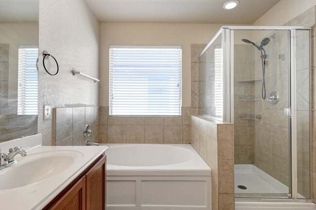 Building Photo - Stylish Two-Story Residence with Modern Co...