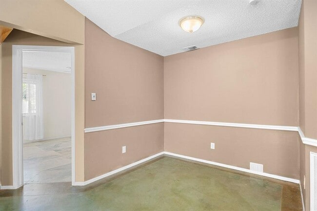 Building Photo - 16710 Whitebrush Loop
