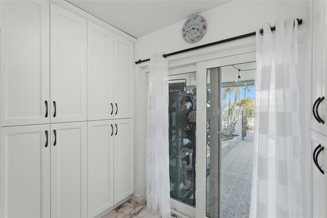 Building Photo - 573 Boca Ciega Point Blvd N