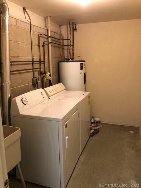 Building Photo - 6 Bouton St E