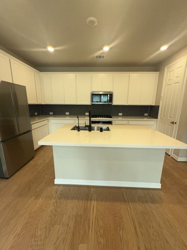 Building Photo - 9406 Caddo Ridge Ln