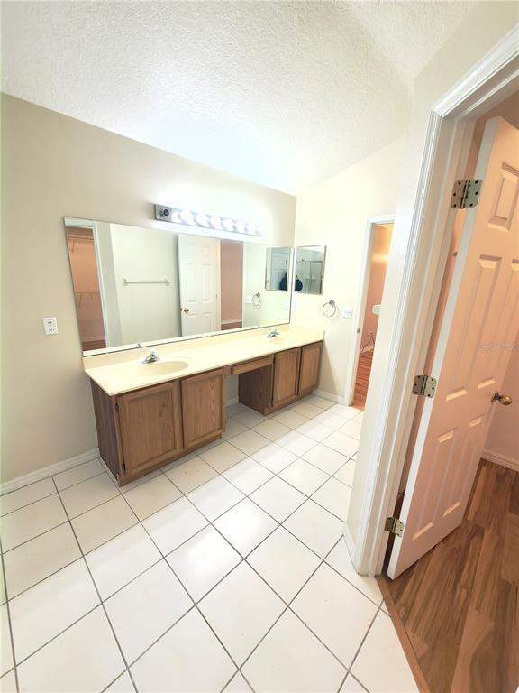 Building Photo - 2951 Smithfield Dr