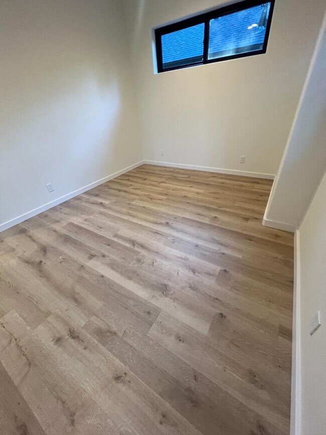 Building Photo - 3317 Fir Ave