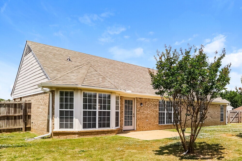 Building Photo - 8416 Berkley Dr