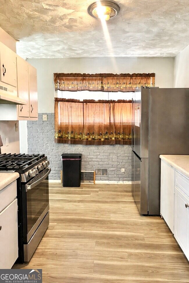 Building Photo - 6973 Kimberland Gardens Ln