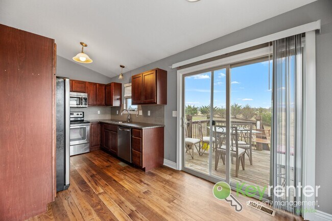 Building Photo - 2315-2317 E Coolwater St Duplex