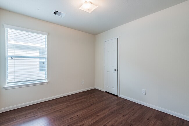 Building Photo - 14942 Hidalgo Valley Ln