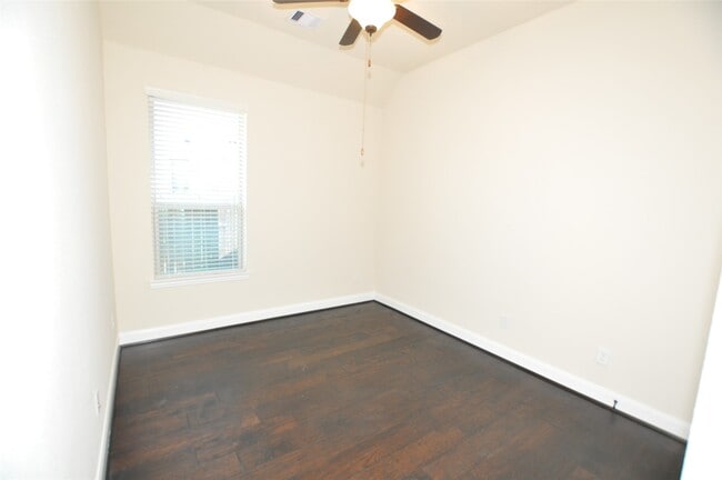 Building Photo - 13315 Maywater Crest Ct
