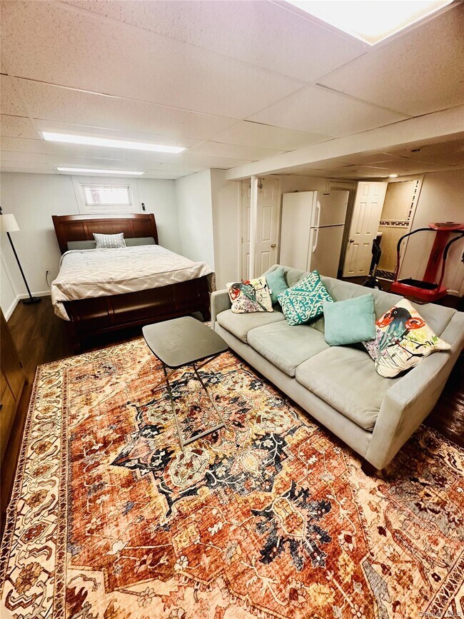 Building Photo - 310 Southwood Cir