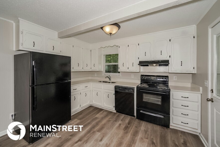 Building Photo - 5070 Rick Dr