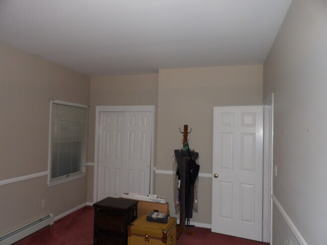 Large 2nd Bedroom - 98 Lincoln Park Rd