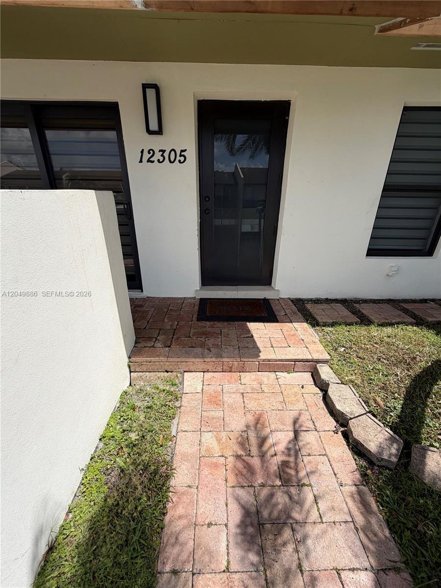 Building Photo - 12305 SW 115th Ter