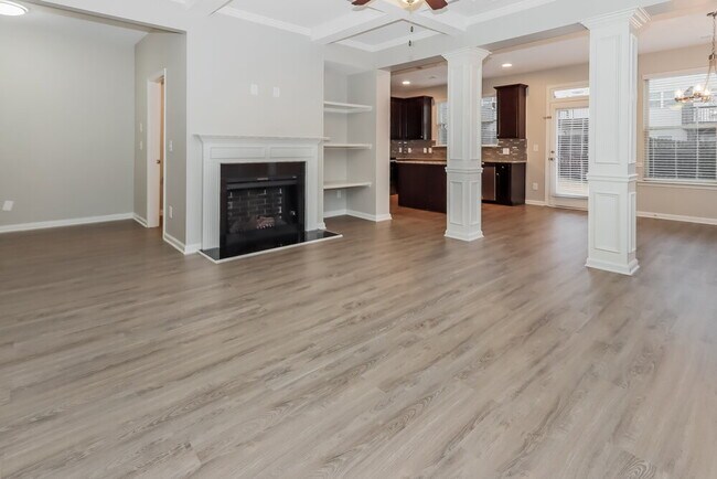 Building Photo - 7528 Stone Creek Path