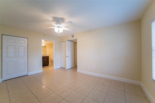 Building Photo - 5510 NW 61st St