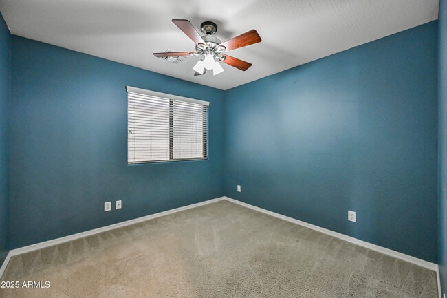 Building Photo - 41708 N Parker Ct