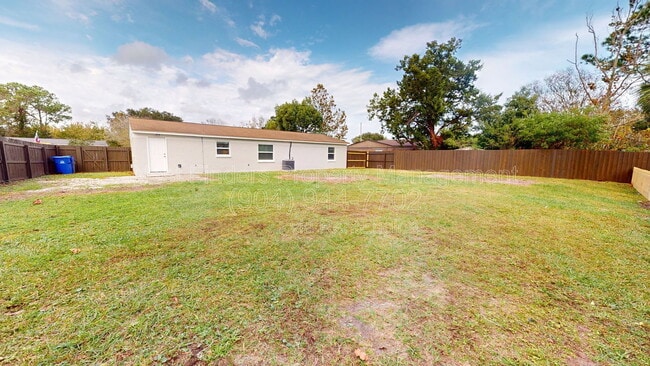 Building Photo - 104 Dolphin Blvd E