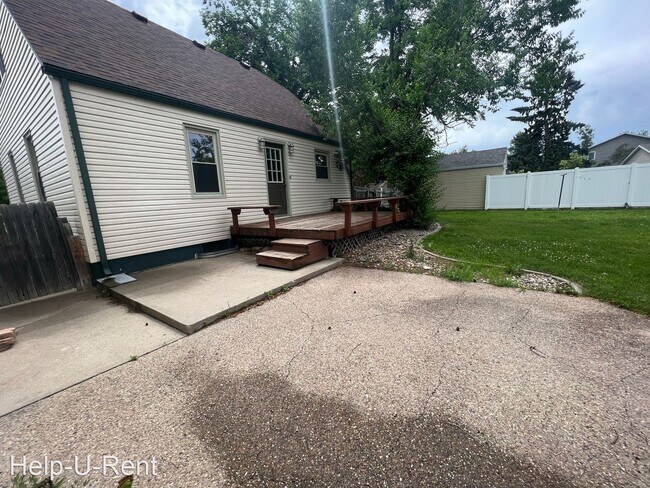 Building Photo - 2 br, 1 bath House - 1443 N Canyon St