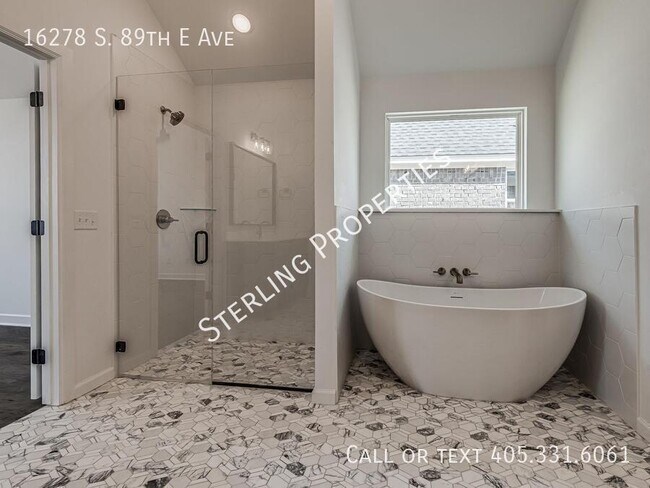 Building Photo - 16278 S 89th E Ave