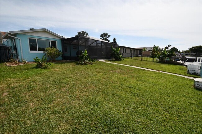 Building Photo - 3839 Star Island Dr