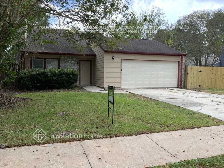 Primary Photo - 428 Gleneagles Dr