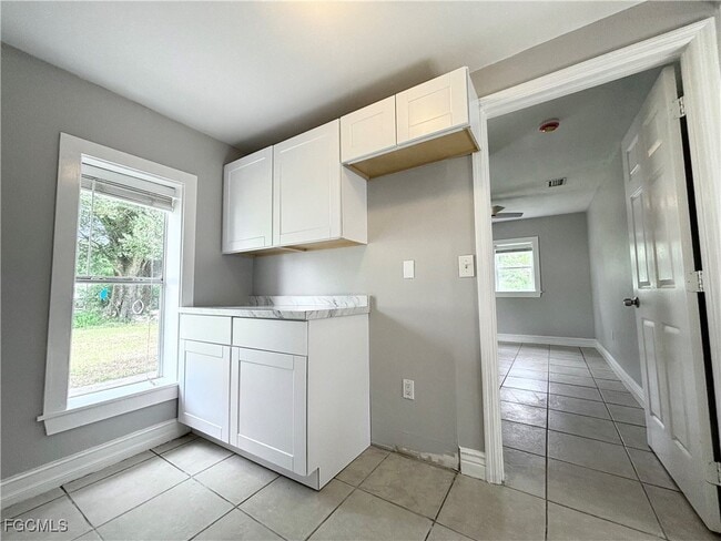 Building Photo - 448 Ellis St