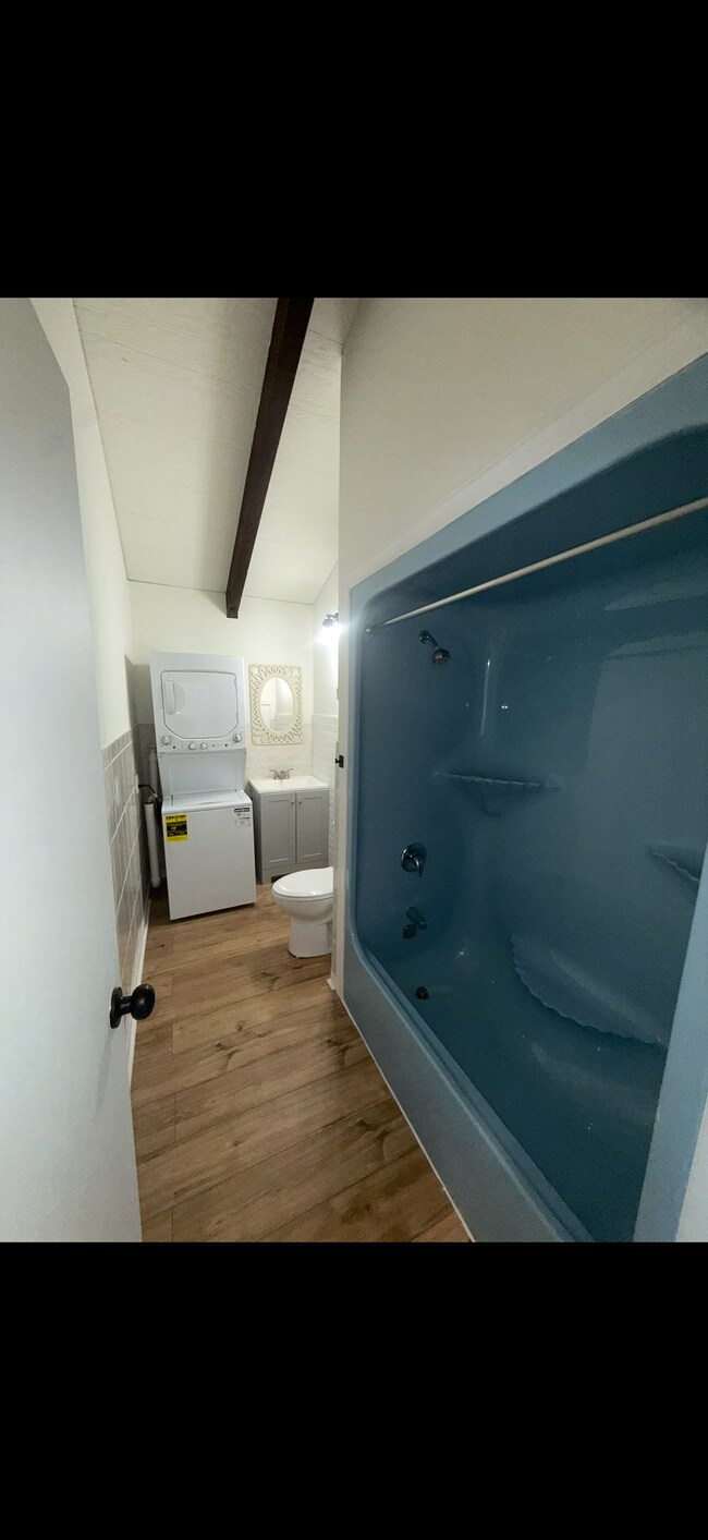 Bathroom - 12516 W Torquay Rd