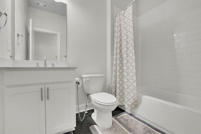 Building Photo - 1070 Poppy Pointe