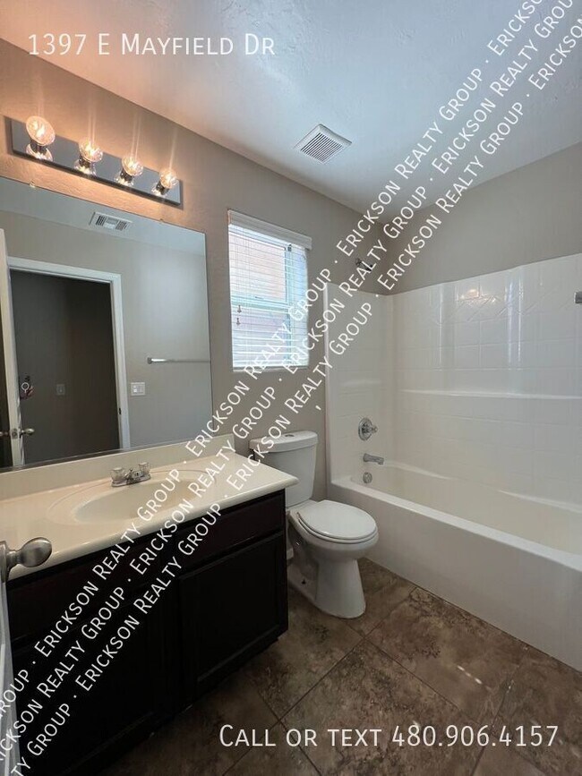 Building Photo - 1397 E Mayfield Dr