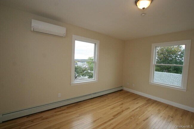 Building Photo - 385 Palisade Ave