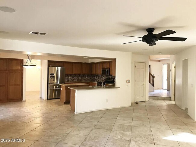 Building Photo - 6406 W El Cortez Pl