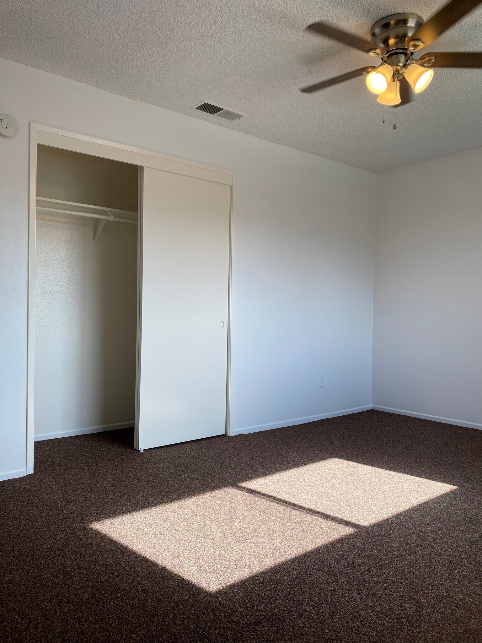 Building Photo - 4225 Parkwood Ct