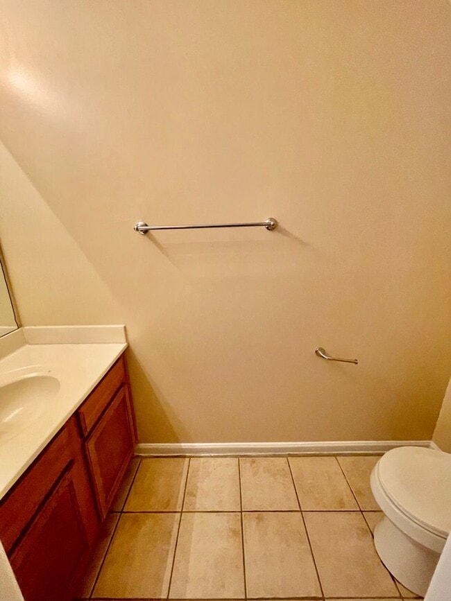 Building Photo - Welcome to this beautiful 4-bedroom, 2.5-b...