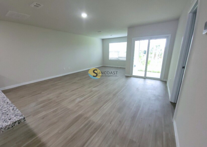 Building Photo - 36 Pine Haven Dr