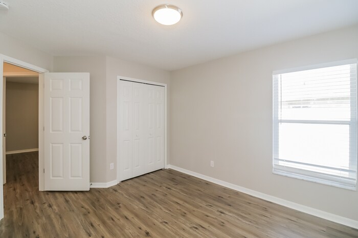Building Photo - 29114 Crossland Dr