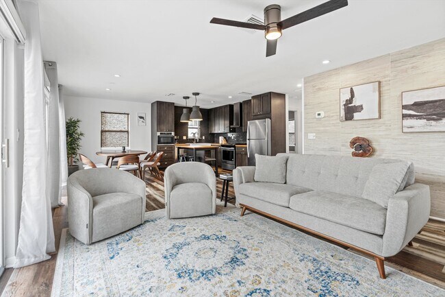 Building Photo - 9 3rd St