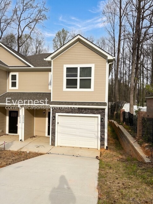 Building Photo - 2026 McDonald Dr