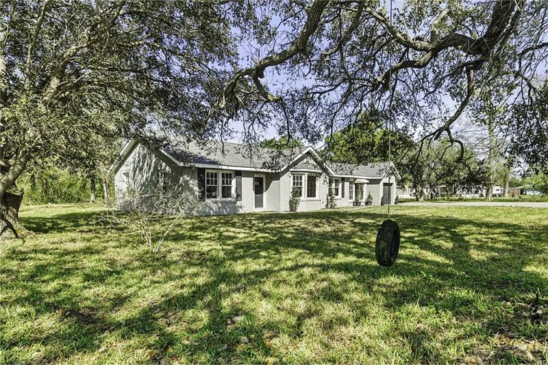 Building Photo - 11822 LA-23