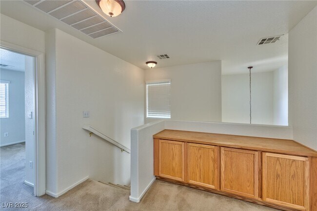 Building Photo - 5009 Ocean Springs Ave