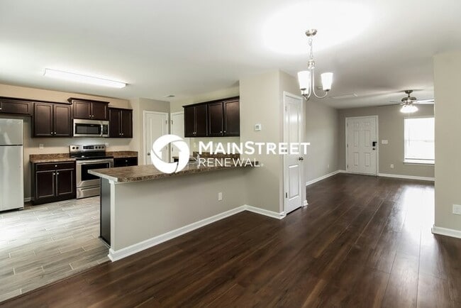 Building Photo - 3 Bedroom Pet-Friendly Home in Winston-Sal...