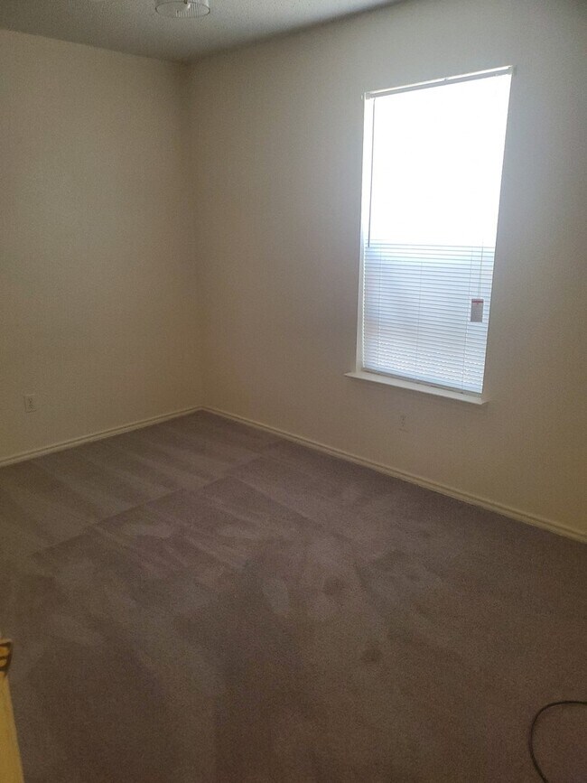 Building Photo - 3504 Rainforest Ln