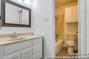 Building Photo - 14436 Woods Hole Dr