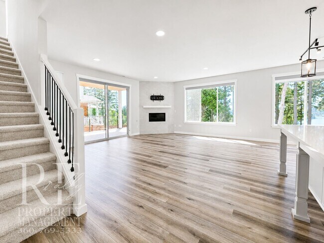 Building Photo - Luxury Poulsbo Retreat with Water Views, Covered Deck & Designer Finishes