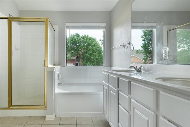 Building Photo - 1517 Hollyhock Ct