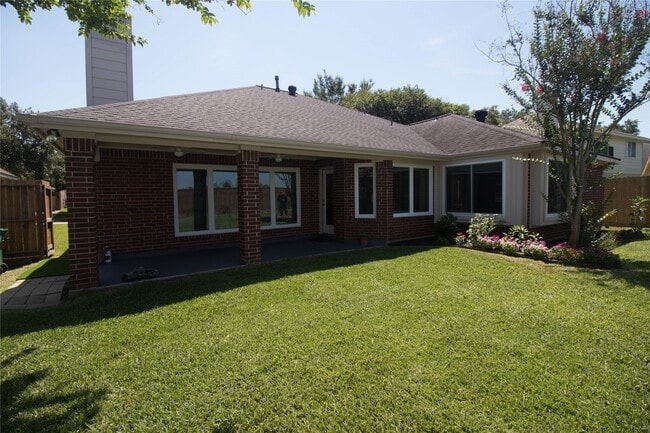 Building Photo - 1318 Ragsdale Ln